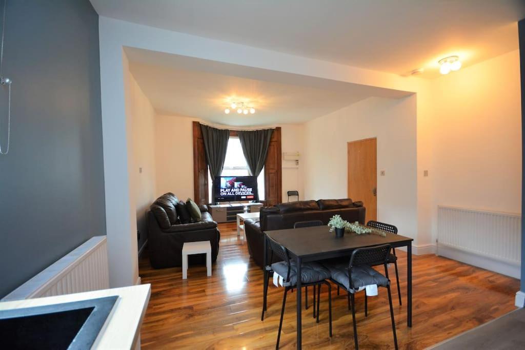 Lovely 4Bedroom Apartment London Bagian luar foto