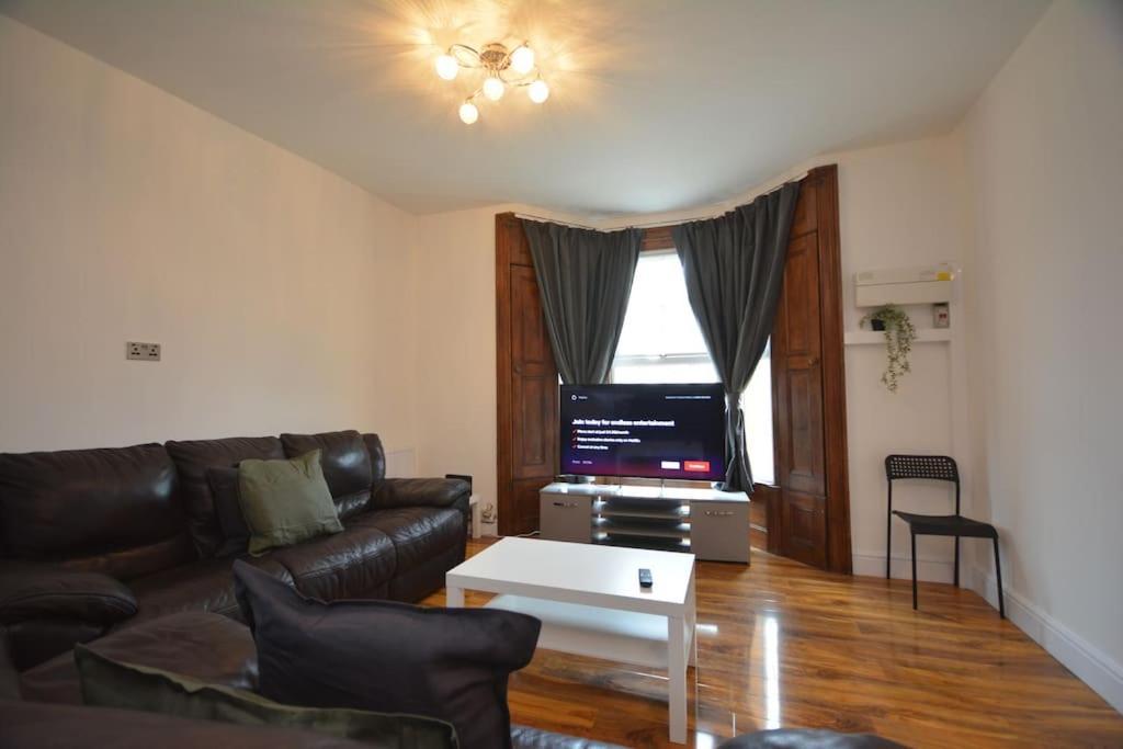 Lovely 4Bedroom Apartment London Bagian luar foto